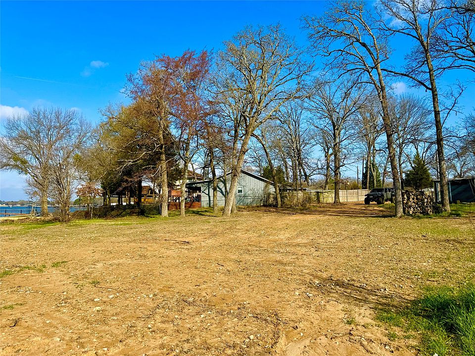 1st image of 160 Aztec Dr