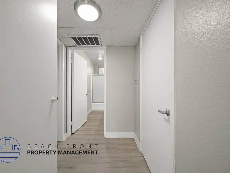 3223 Bagley Ave. — Photo 17