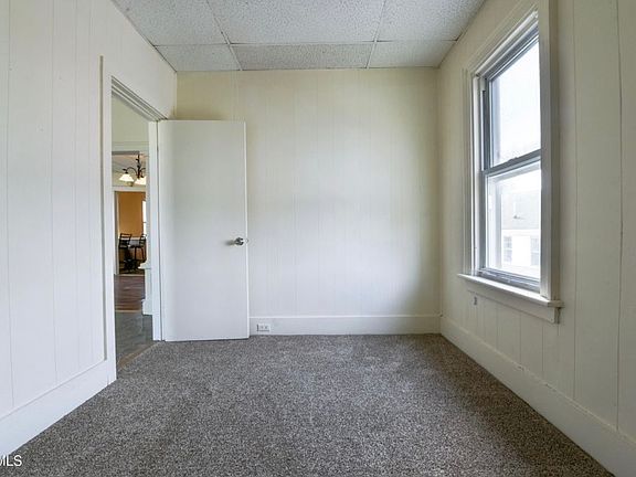 4th image of 203 Brookside Ave APT 2