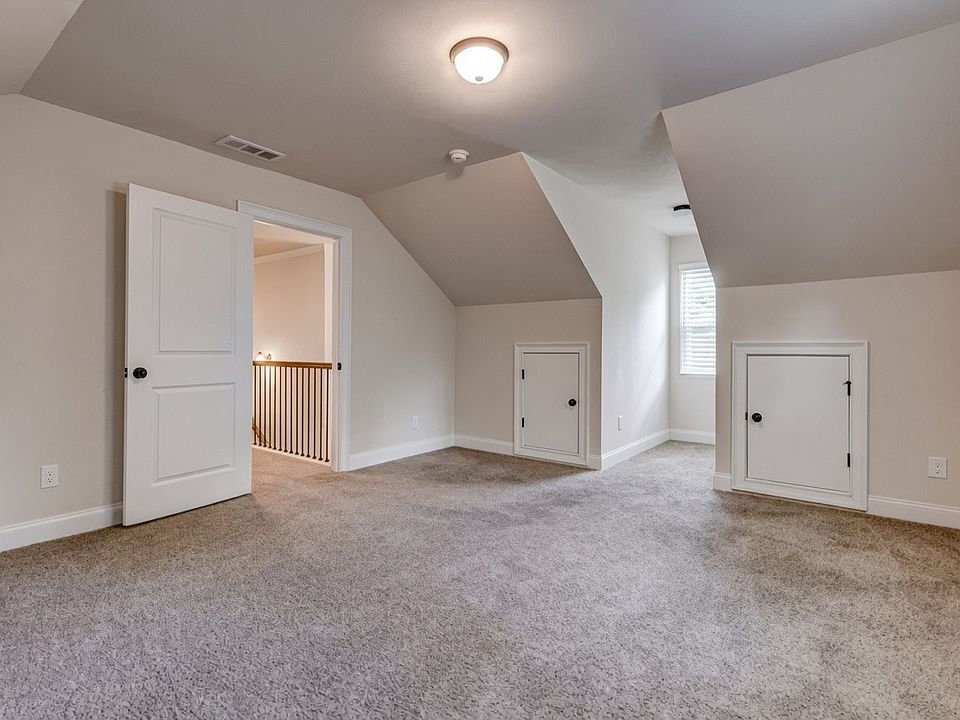 1st image of 220 Barnett Ln