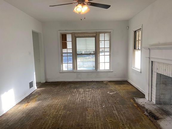 3rd image of 1110 E 19th Ave
