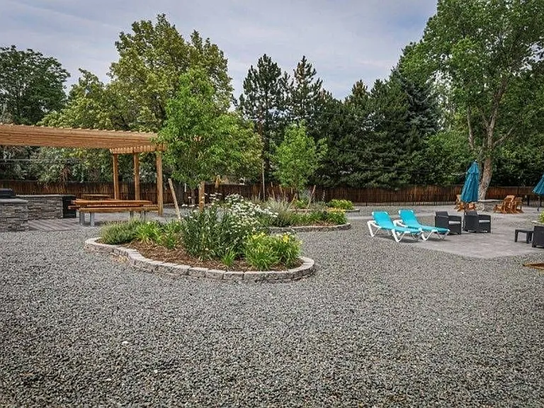 Barbecue Area & Fire Pit