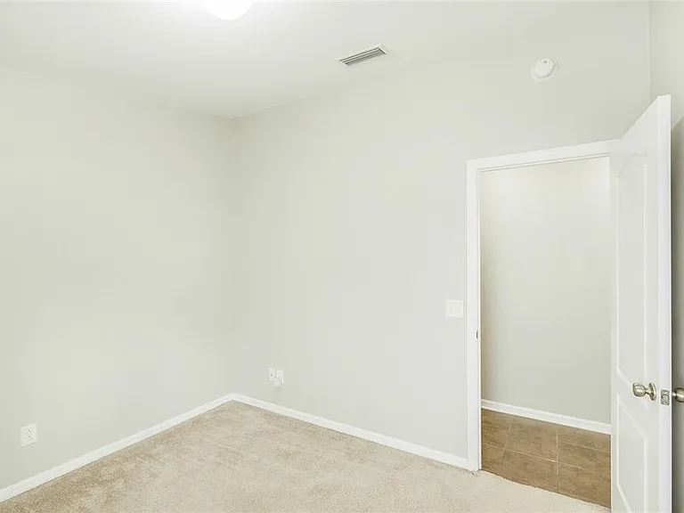 12505 Belcroft Dr — Photo 26