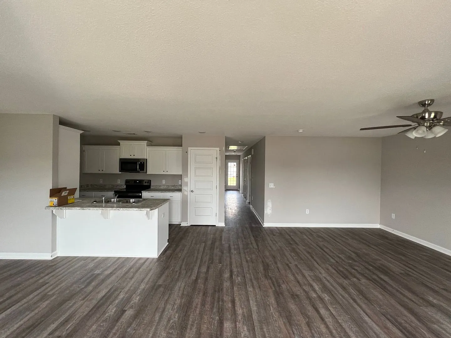 7054 White Pine Avenue — Photo 2