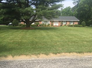 94 Lovers Ln, Deltaville, VA 23043