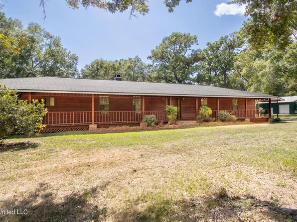 11104 Shorecrest Rd, Biloxi, MS 39532