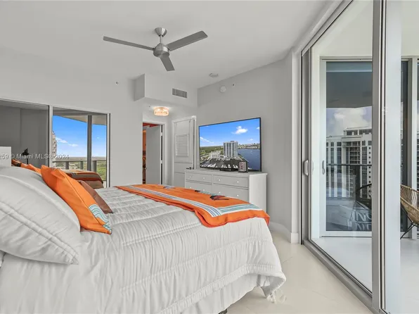 17111 Biscayne Blvd Unit 2203, Aventura, FL 33160