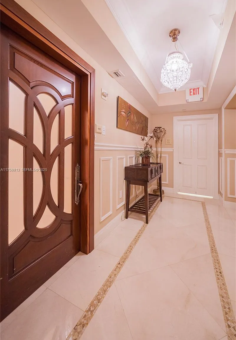 3 bed, 2214 sqft, $15,000 — Photo 3