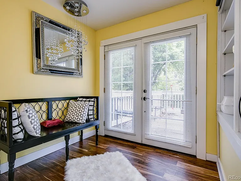 1100 S Clayton St — Photo 21