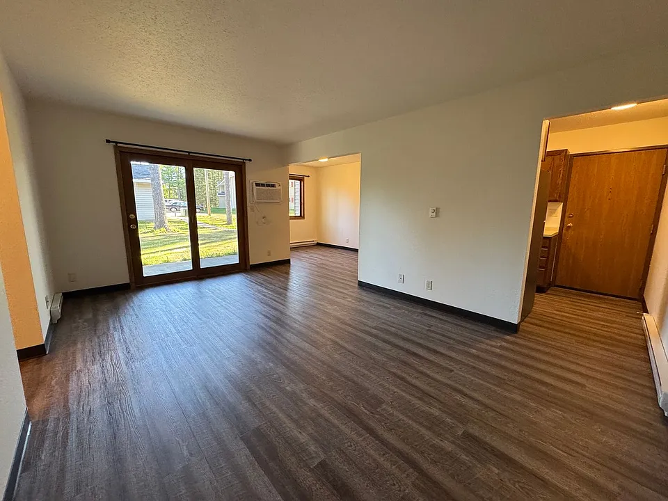 1403 3rd Ave