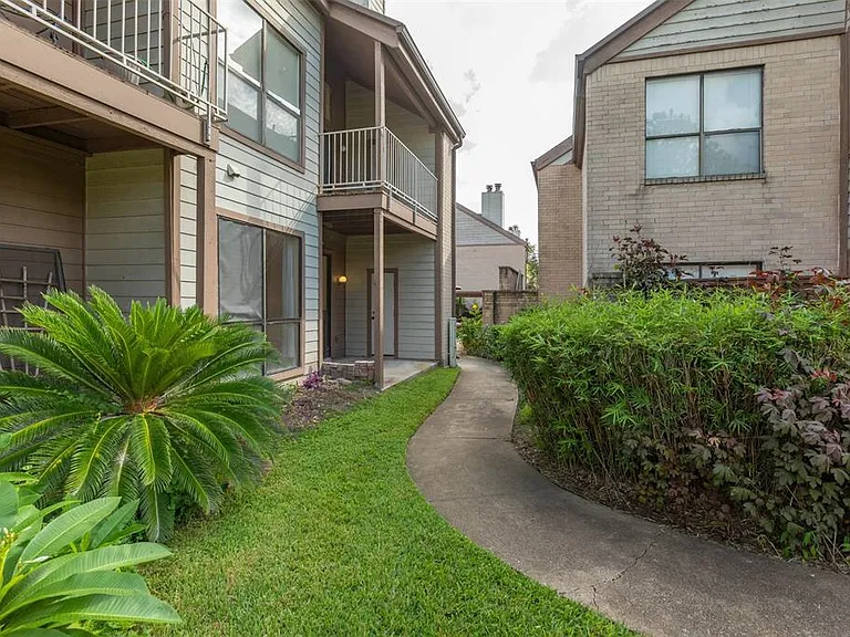 8293 Sands Point Dr #185 — Photo 15