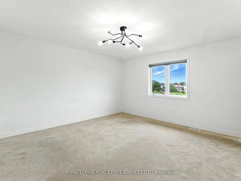 22 Marshall Dr #8 — Photo 23