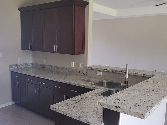 5th image of 4400 Cardinal Dr