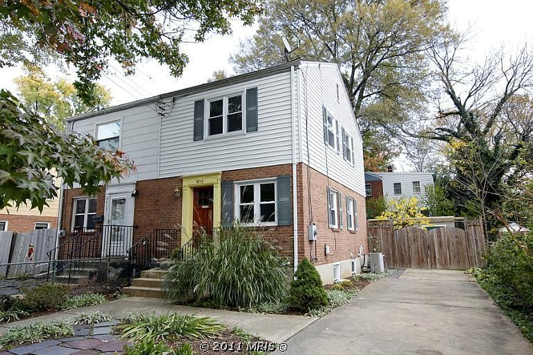 1st image of 5717 Fenwick Dr