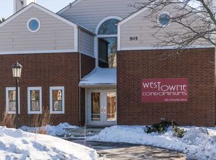 535 Donofrio Dr Unit 4, Madison, WI 53719