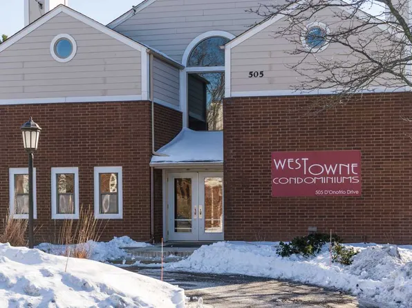 535 Donofrio Dr, Madison, WI