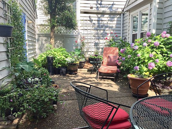 Front enclosed gated garden.