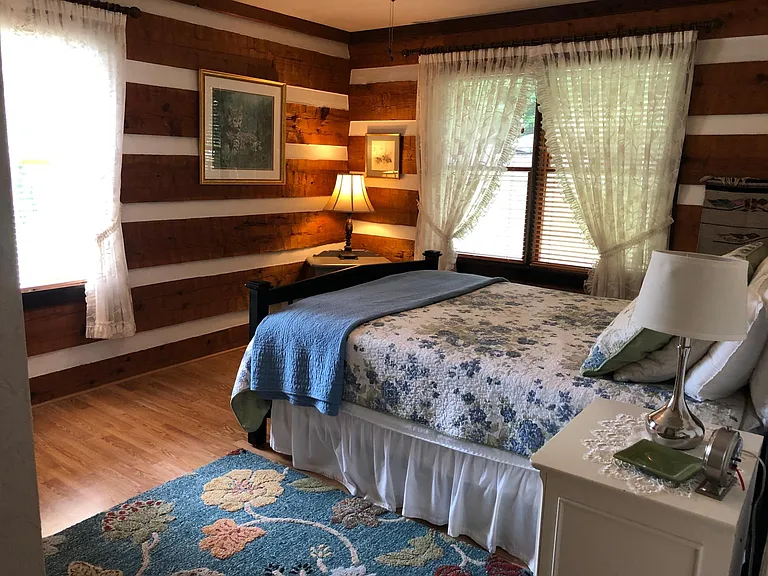 1st bedroom