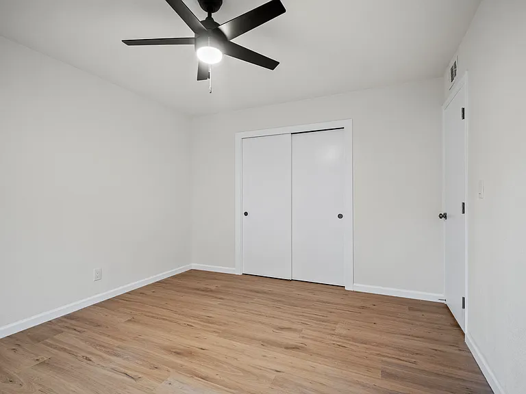 443 Pheasant Ln #441 — Photo 11