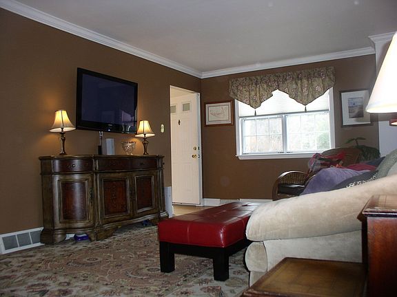 Tasteful Living Room