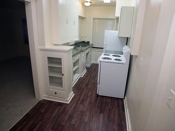 5th image of 725 E Denny Way #12