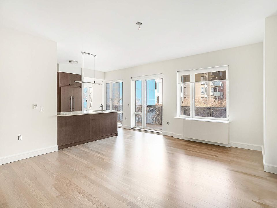 1st image of 454 W 54th St APT 3A