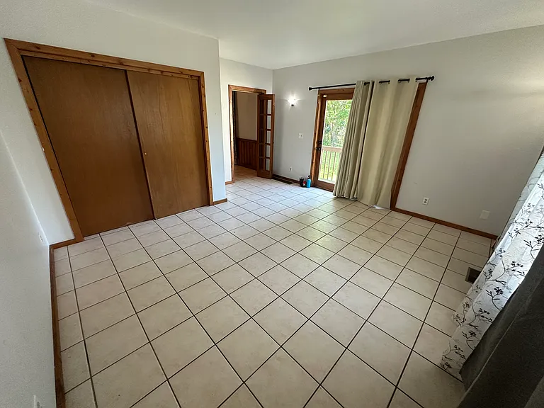 153 Washington St — Photo 6
