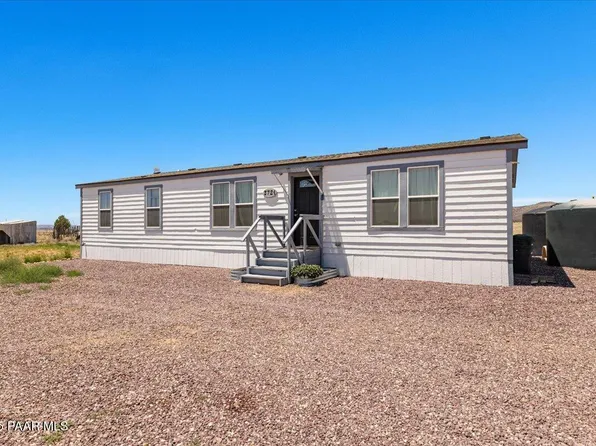 3724 W Sandstone Dr, Paulden, AZ 86334