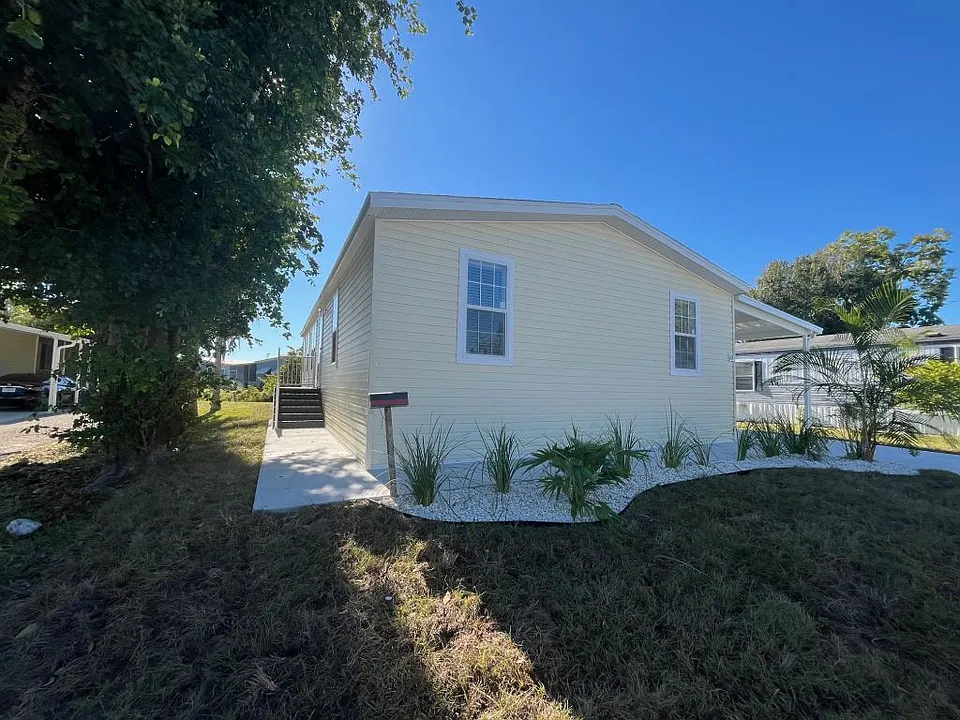 3 Eland Dr #3
