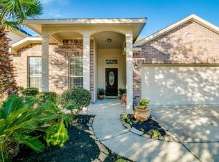 6820 Ridgewood Ln, Dickinson, TX 77539