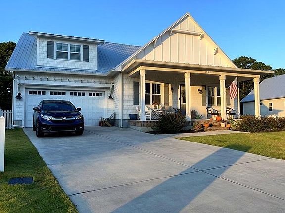 3rd image of 1900 Springwood Dr