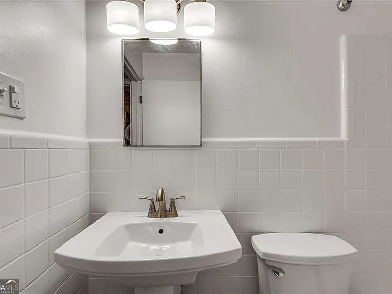 799 Marstevan Dr NE — Photo 15