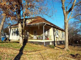 204 W 9th St, Benton, KY 42025