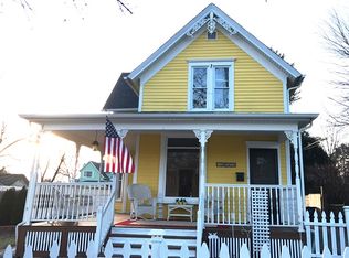 162 N Worth Ave, Elgin, IL 60123