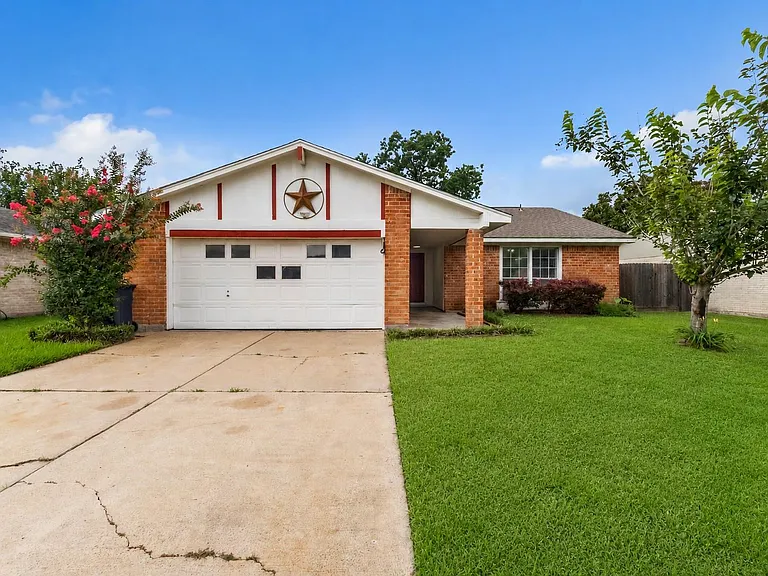 13622 Cherrydown St — Photo 3