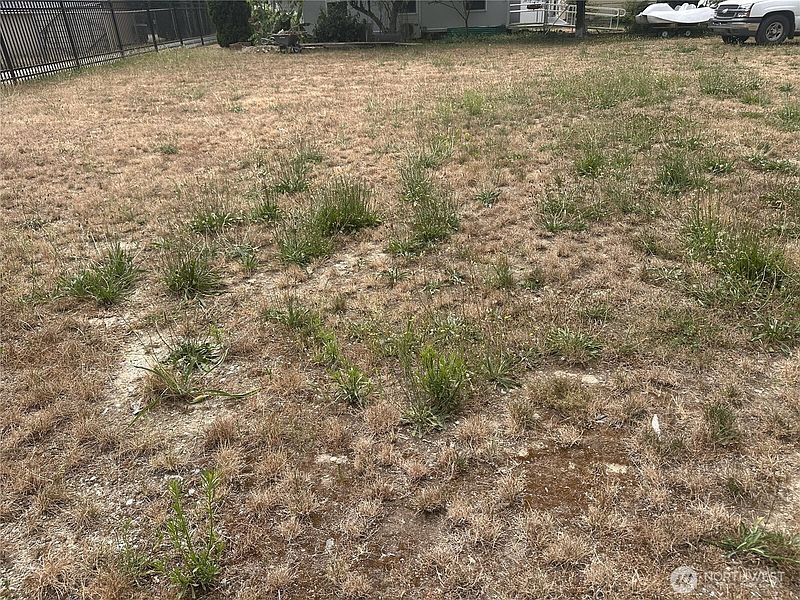 4th image of 15406 SE Jones Road
