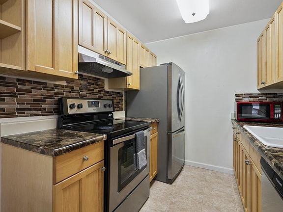 4th image of 936 Kiely Blvd Unit E