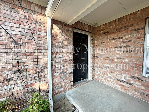 2nd image of 700 Biloxi Dr