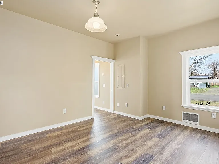 503 S Washington St — Photo 23