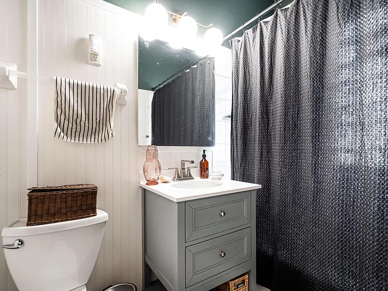 2556 S Brisbane Ave #2556 — Photo 9