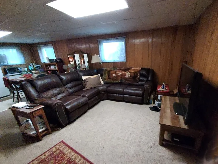 438 Jacobs Ln — Photo 7