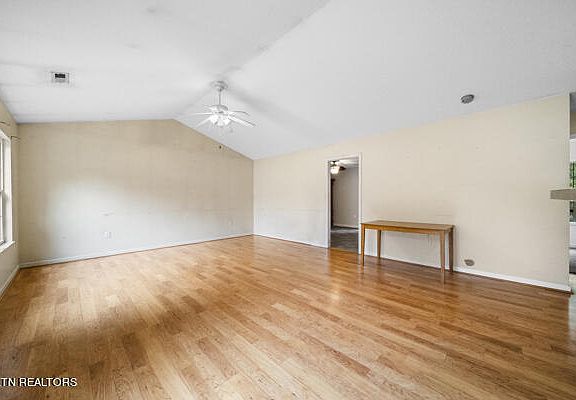 5th image of 706 Atlantic Ave