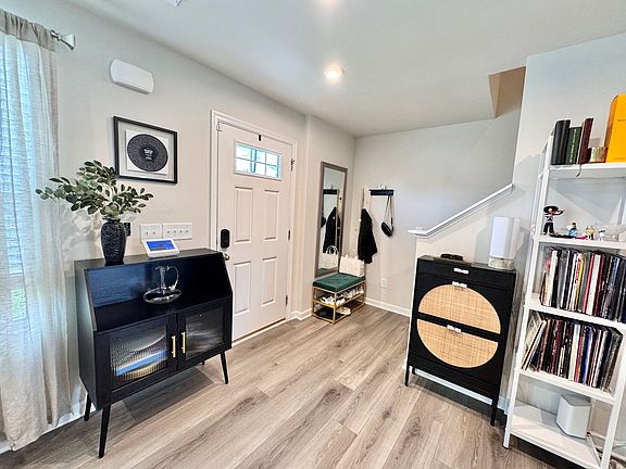 2nd image of 3070 Sapgate Ln