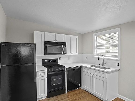 3rd image of 506 W Grady Dr APT B