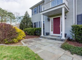 36 Topaz Ln, Trumbull, CT 06611