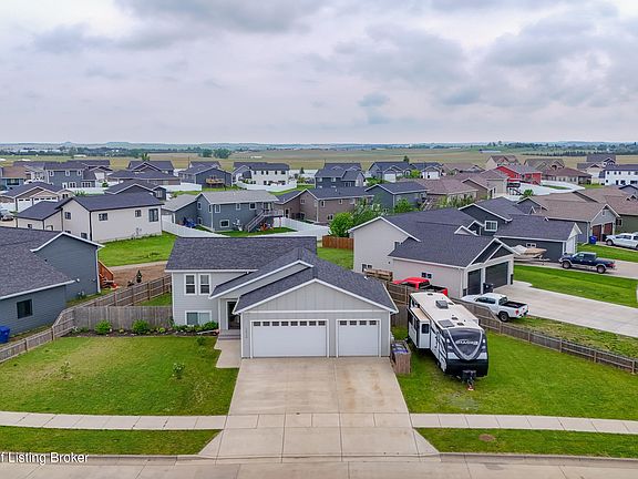 2nd image of 2024 Yellowstone Cir