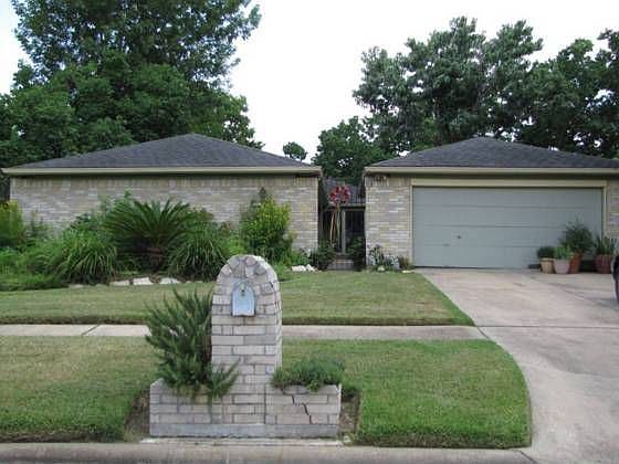 1st image of 10527 Sagetrail Dr