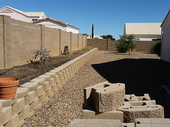 Retaining wall & raised garden