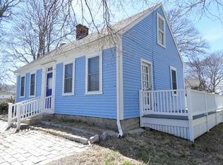 49 Main St, Mattapoisett, MA 02739