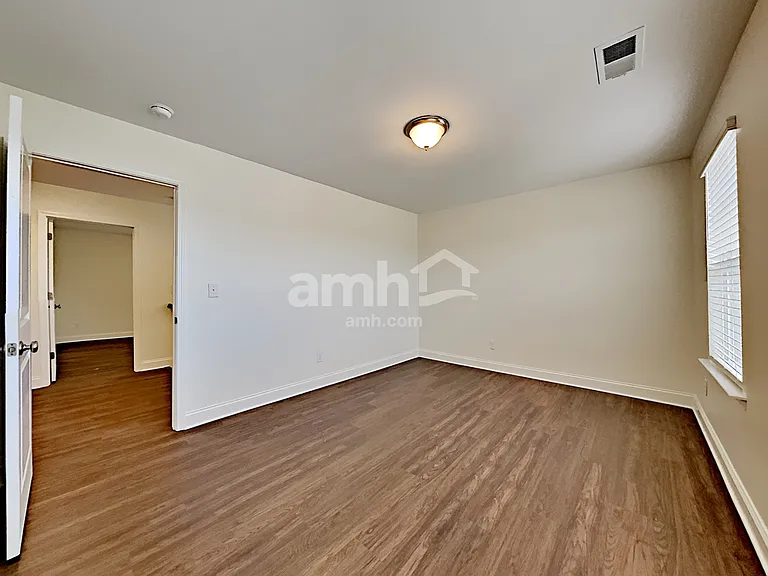 157 Twin River Dr — Photo 16